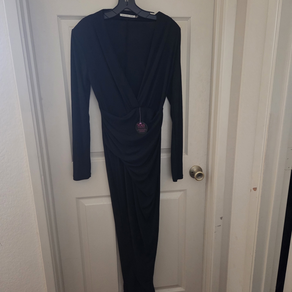 Elegant Black Long Sleeve Dress